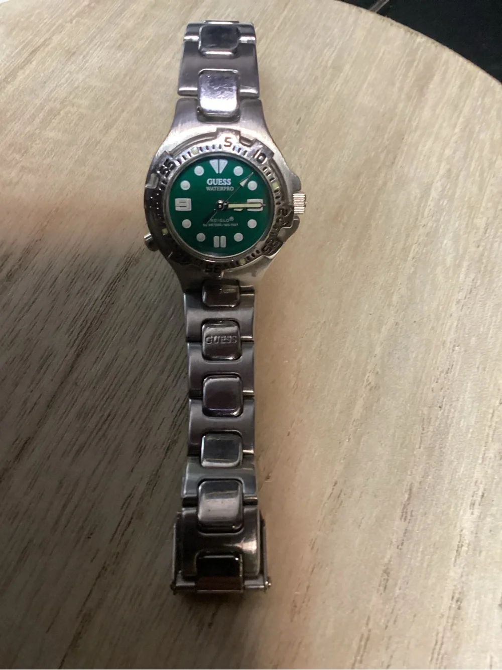 Guess dial steel